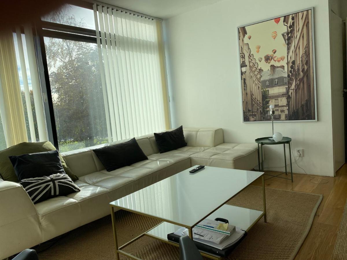 Exclusive 2 Level Etage Next To Arlanda-City Metro Stockholm Eksteriør billede