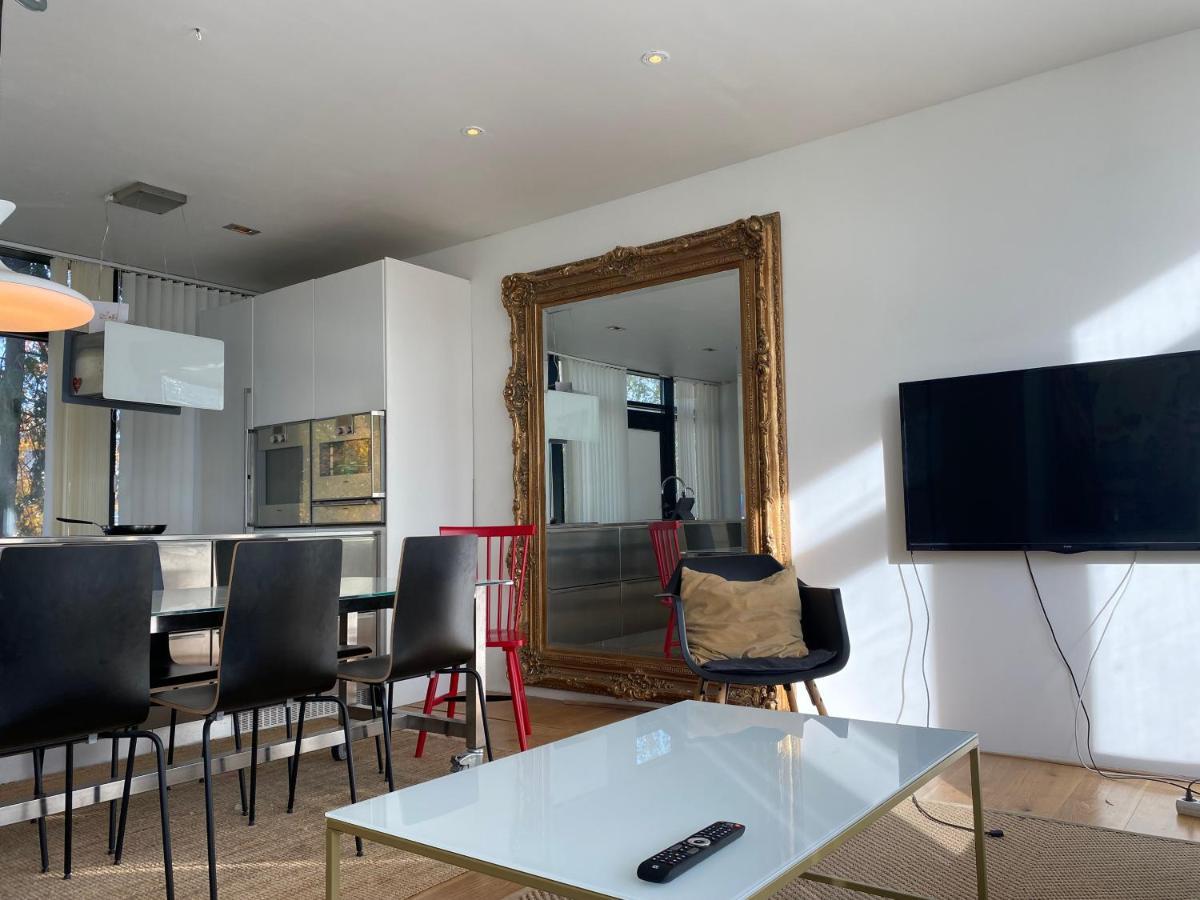 Exclusive 2 Level Etage Next To Arlanda-City Metro Stockholm Eksteriør billede