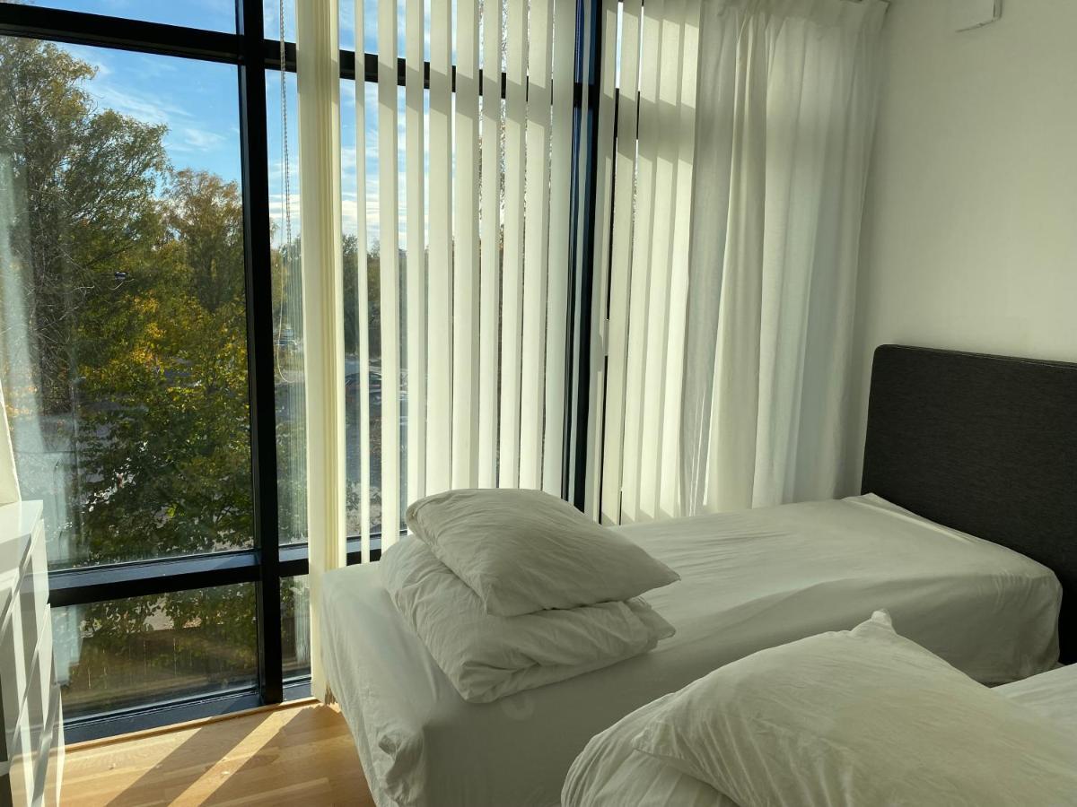 Exclusive 2 Level Etage Next To Arlanda-City Metro Stockholm Eksteriør billede
