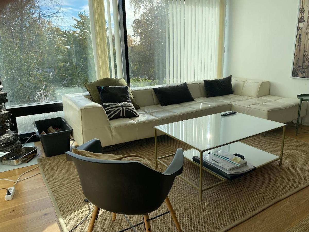 Exclusive 2 Level Etage Next To Arlanda-City Metro Stockholm Eksteriør billede